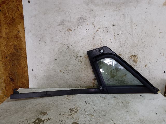 bontott RENAULT CLIO IV Jobb első Fixüveg (Ajtóban)