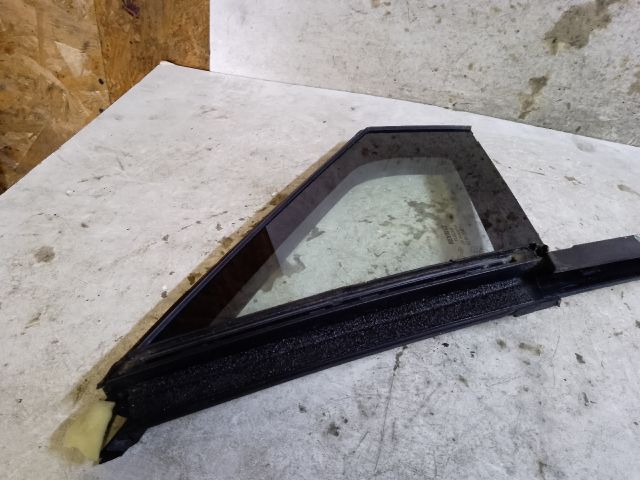 bontott RENAULT CLIO IV Jobb első Fixüveg (Ajtóban)