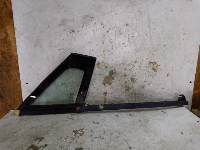 bontott RENAULT CLIO IV Jobb első Fixüveg (Ajtóban)