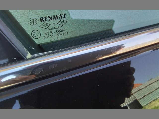 bontott RENAULT CLIO IV Jobb első Fixüveg (Ajtóban)