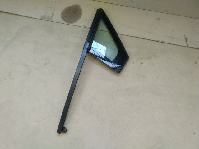 bontott RENAULT CLIO IV Jobb első Fixüveg (Ajtóban)