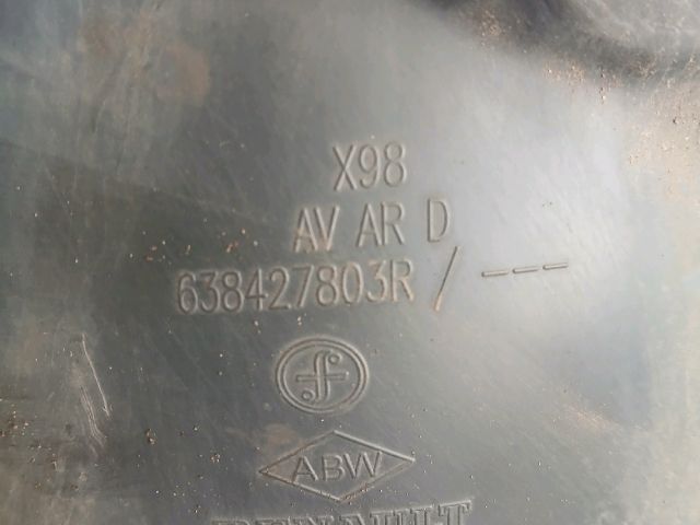 bontott RENAULT CLIO IV Jobb első Hátsó Dobbetét (Kerékjárati, Műanyag)