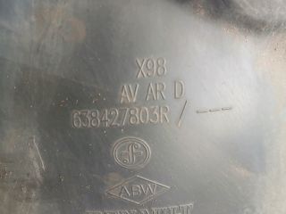 bontott RENAULT CLIO IV Jobb első Hátsó Dobbetét (Kerékjárati, Műanyag)