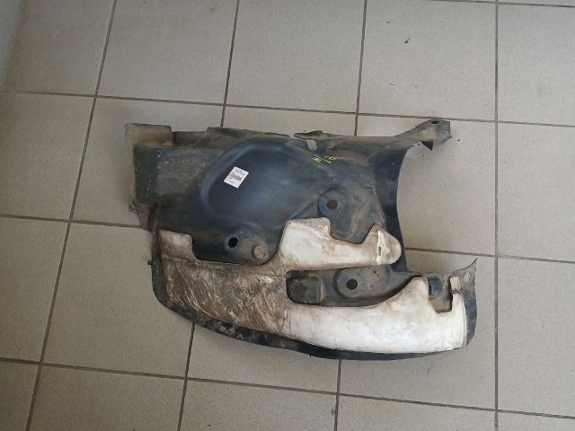 bontott RENAULT CLIO IV Jobb első Hátsó Dobbetét (Kerékjárati, Műanyag)