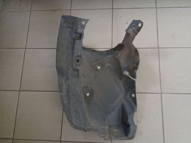 bontott RENAULT CLIO IV Jobb első Hátsó Dobbetét (Kerékjárati, Műanyag)