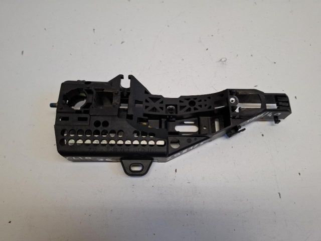 bontott RENAULT CLIO IV Jobb első Külső Kilincsfészek