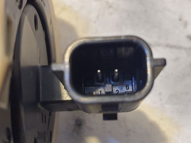 bontott RENAULT CLIO IV Jobb első Oldal Ütközés Érzékelő