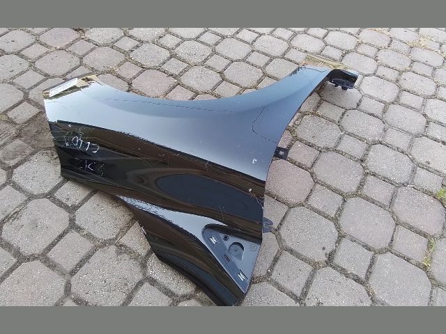 bontott RENAULT CLIO IV Jobb első Sárvédő