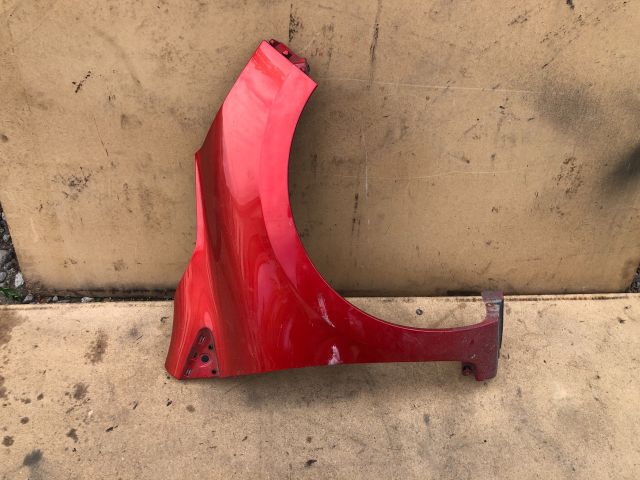 bontott RENAULT CLIO IV Jobb első Sárvédő