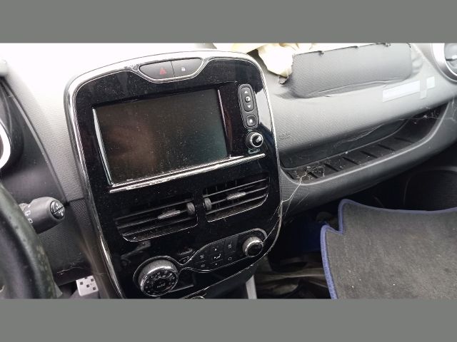 bontott RENAULT CLIO IV Jobb első Ülés