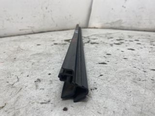 bontott RENAULT CLIO IV Jobb első Vízlehúzó Gumicsík