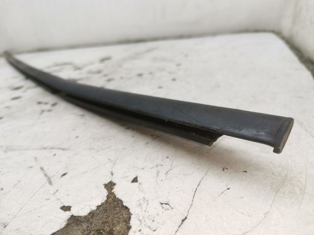 bontott RENAULT CLIO IV Jobb első Vízlehúzó Gumicsík