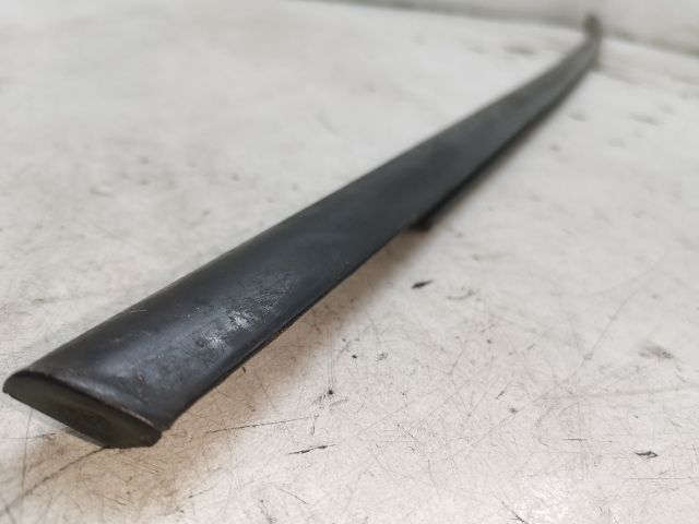 bontott RENAULT CLIO IV Jobb első Vízlehúzó Gumicsík