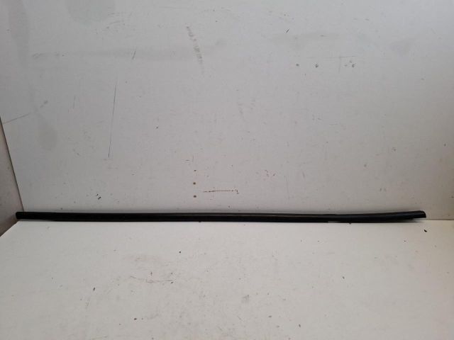 bontott RENAULT CLIO IV Jobb első Vízlehúzó Gumicsík