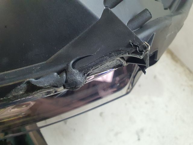 bontott RENAULT CLIO IV Jobb Fényszóró