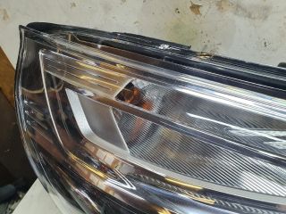 bontott RENAULT CLIO IV Jobb Fényszóró