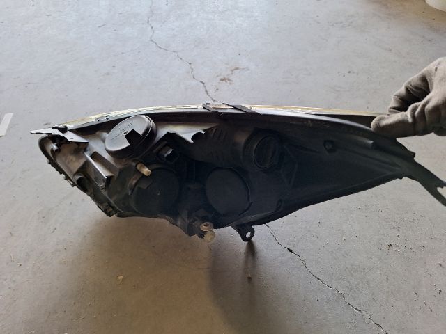 bontott RENAULT CLIO IV Jobb Fényszóró