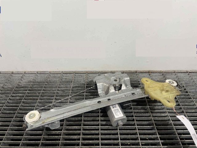 bontott RENAULT CLIO IV Jobb hátsó Ablakemelő Szerkezet (Elektromos)