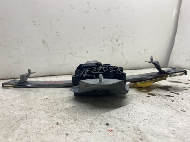 bontott RENAULT CLIO IV Jobb hátsó Ablakemelő Szerkezet (Elektromos)