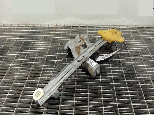 bontott RENAULT CLIO IV Jobb hátsó Ablakemelő Szerkezet (Elektromos)