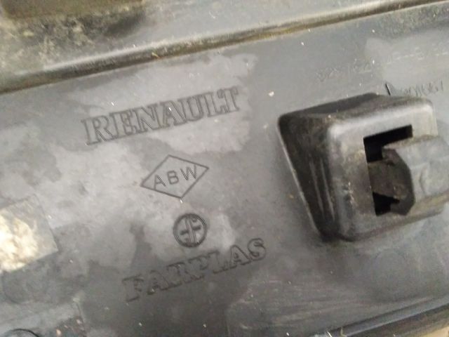 bontott RENAULT CLIO IV Jobb hátsó Ajtó Díszléc