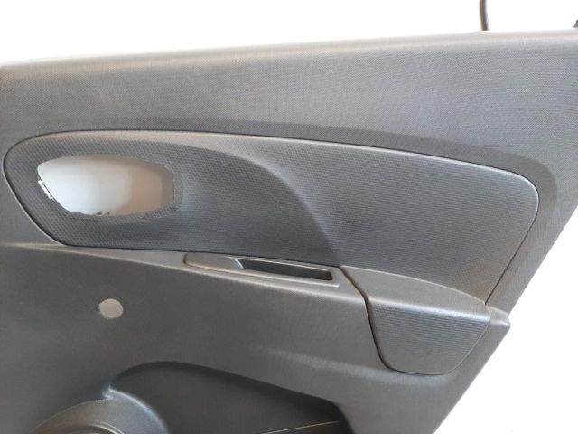 bontott RENAULT CLIO IV Jobb hátsó Ajtó Kárpit