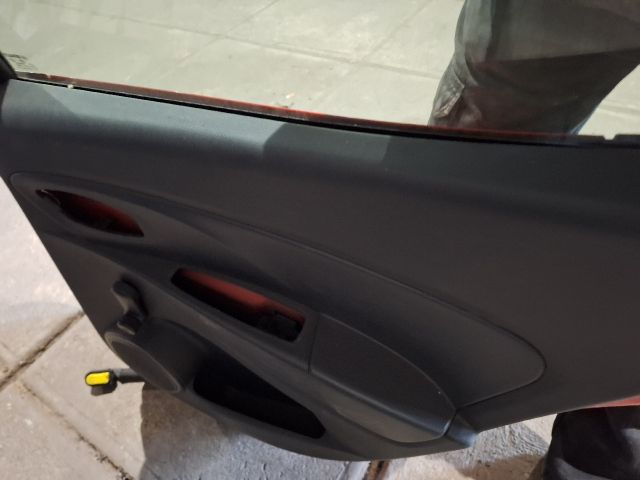 bontott RENAULT CLIO IV Jobb hátsó Ajtó (Részeivel)