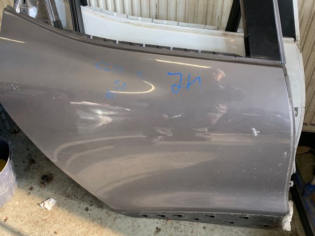 bontott RENAULT CLIO IV Jobb hátsó Ajtó (Részeivel)