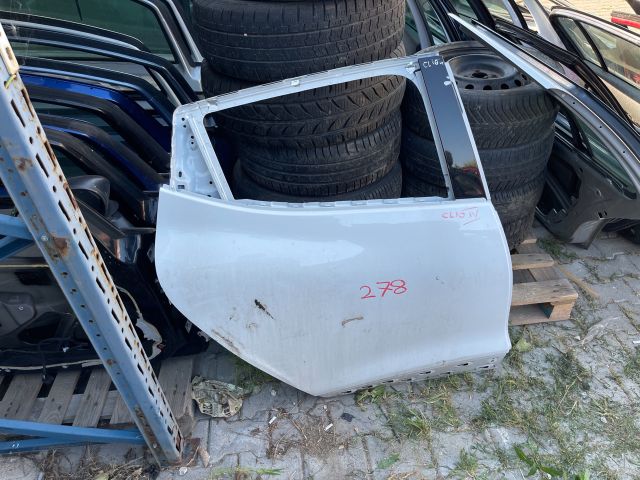 bontott RENAULT CLIO IV Jobb hátsó Ajtó (Üres lemez)
