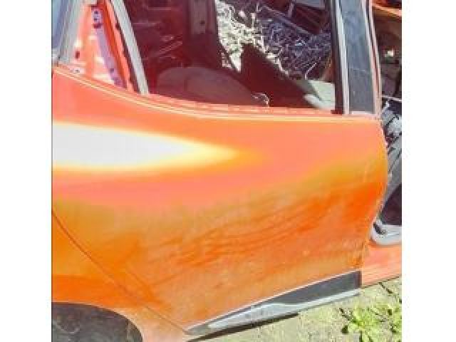 bontott RENAULT CLIO IV Jobb hátsó Ajtó (Üres lemez)