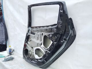 bontott RENAULT CLIO IV Jobb hátsó Ajtó (Üres lemez)