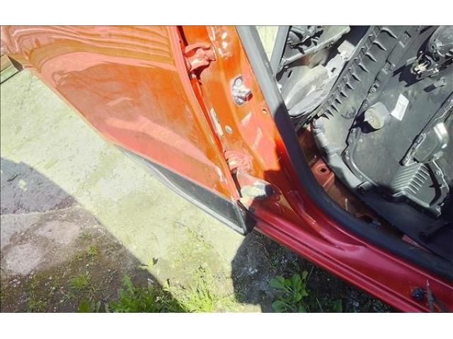 bontott RENAULT CLIO IV Jobb hátsó Ajtó (Üres lemez)