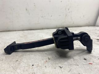 bontott RENAULT CLIO IV Jobb hátsó Ajtóhatároló