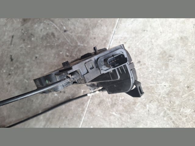 bontott RENAULT CLIO IV Jobb hátsó Ajtózár