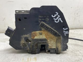 bontott RENAULT CLIO IV Jobb hátsó Ajtózár