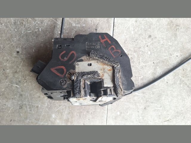 bontott RENAULT CLIO IV Jobb hátsó Ajtózár