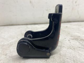 bontott RENAULT CLIO IV Jobb hátsó Alsó Zsanér