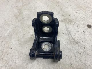 bontott RENAULT CLIO IV Jobb hátsó Alsó Zsanér