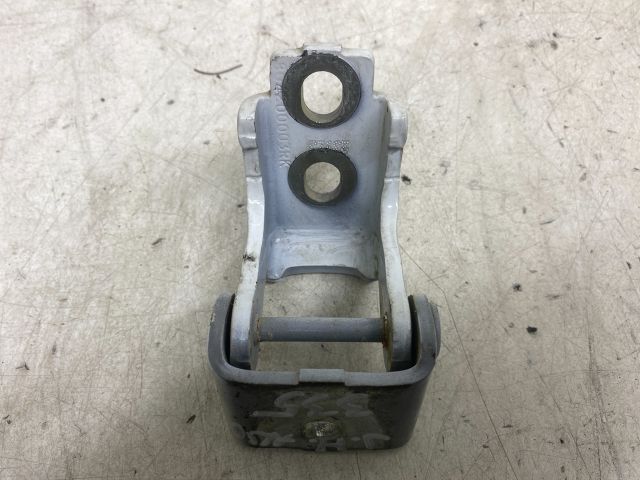 bontott RENAULT CLIO IV Jobb hátsó Alsó Zsanér