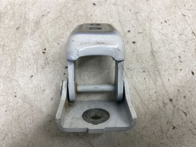 bontott RENAULT CLIO IV Jobb hátsó Alsó Zsanér