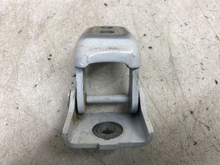 bontott RENAULT CLIO IV Jobb hátsó Alsó Zsanér