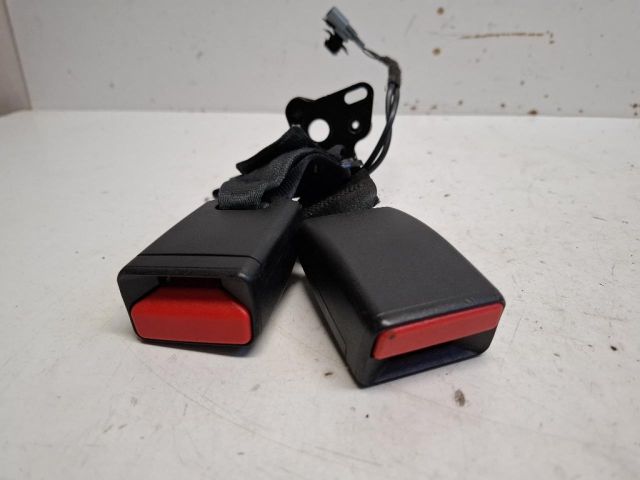 bontott RENAULT CLIO IV Jobb hátsó Biztonsági Öv Csat