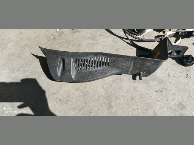 bontott RENAULT CLIO IV Jobb hátsó Csomagtér Burkolat (Műanyag)