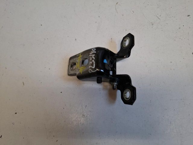 bontott RENAULT CLIO IV Jobb hátsó Felső Zsanér