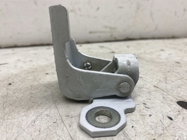 bontott RENAULT CLIO IV Jobb hátsó Felső Zsanér