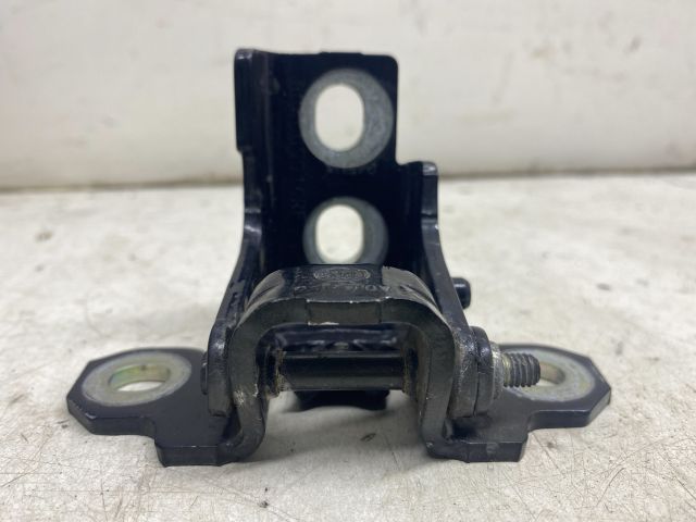 bontott RENAULT CLIO IV Jobb hátsó Felső Zsanér