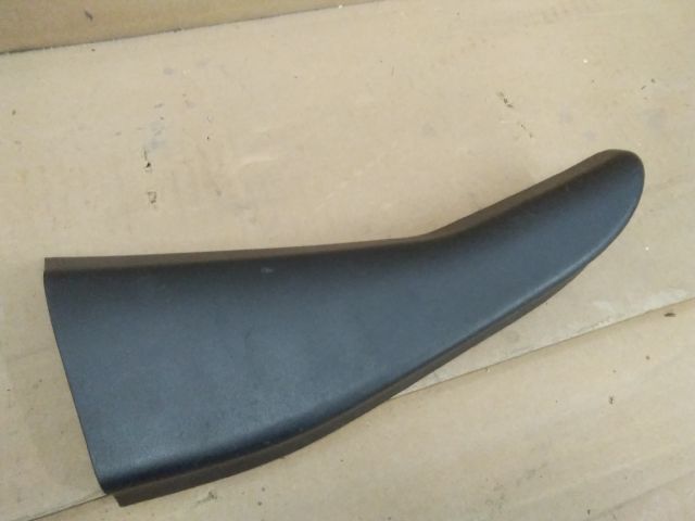 bontott RENAULT CLIO IV Jobb hátsó Kilincs Burkolat