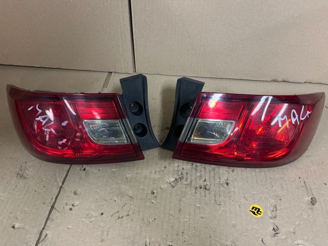 bontott RENAULT CLIO IV Jobb Hátsó Lámpa