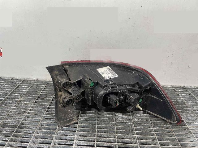 bontott RENAULT CLIO IV Jobb Hátsó Lámpa