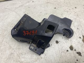 bontott RENAULT CLIO IV Jobb hátsó Lökhárító Tartó (Műanyag)